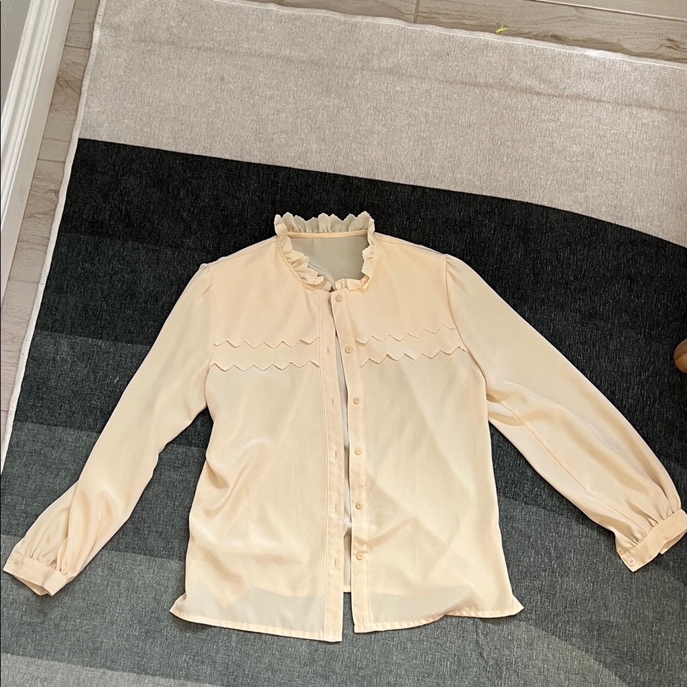 Chic Cream Button-Up Blouse